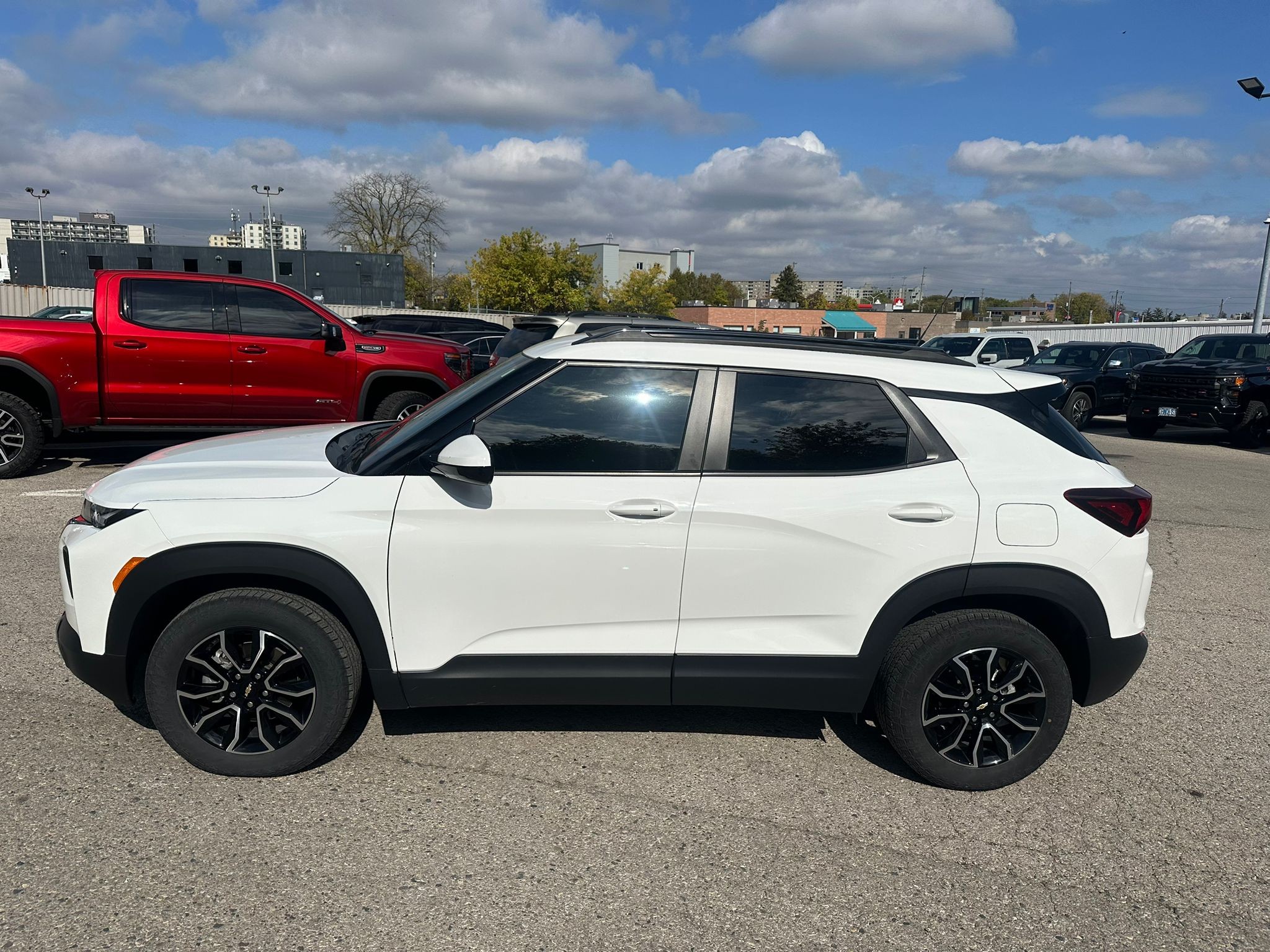 used 2023 Chevrolet TrailBlazer car, priced at $28,989