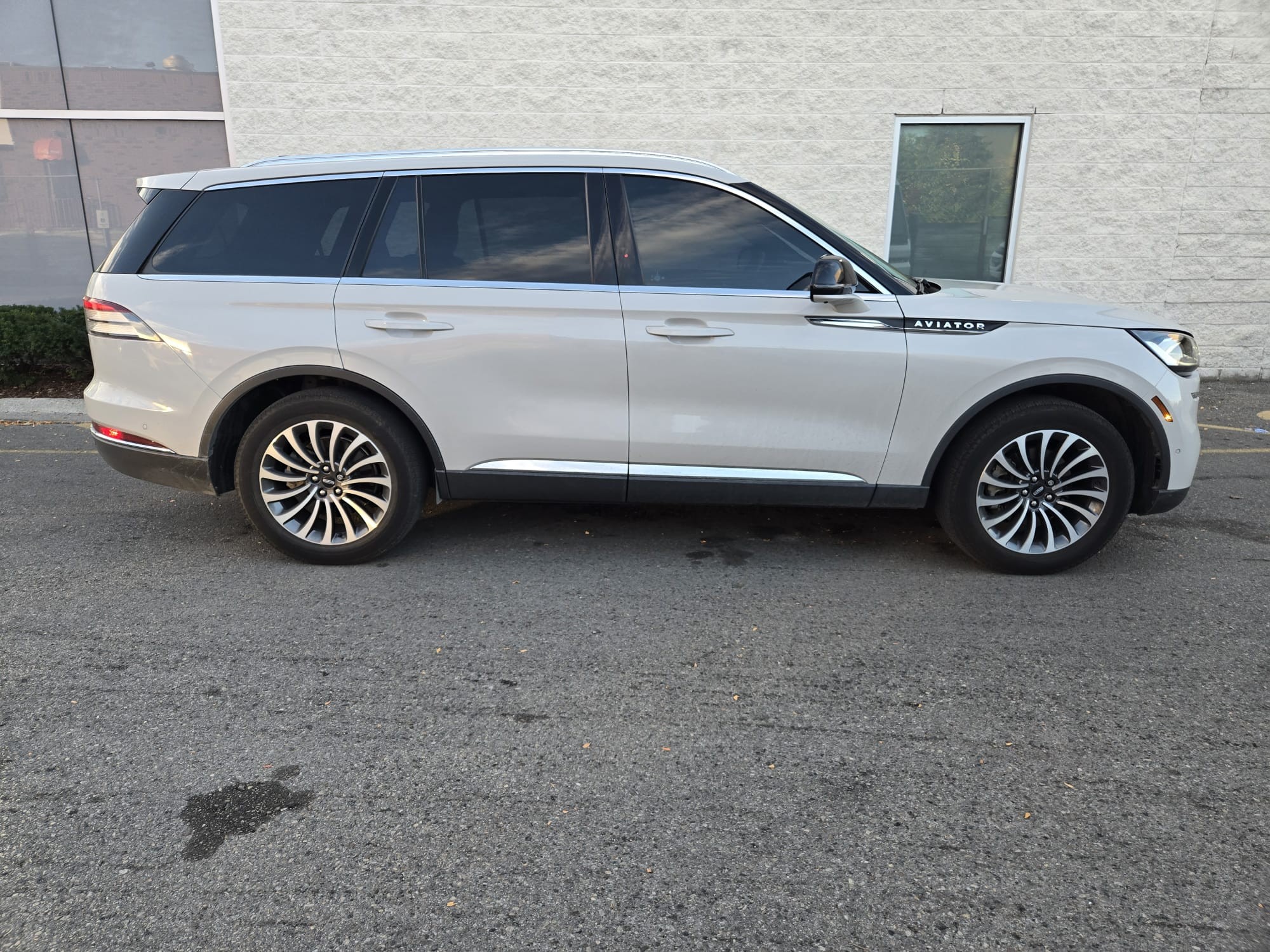 used 2023 Lincoln Aviator car, priced at $59,495
