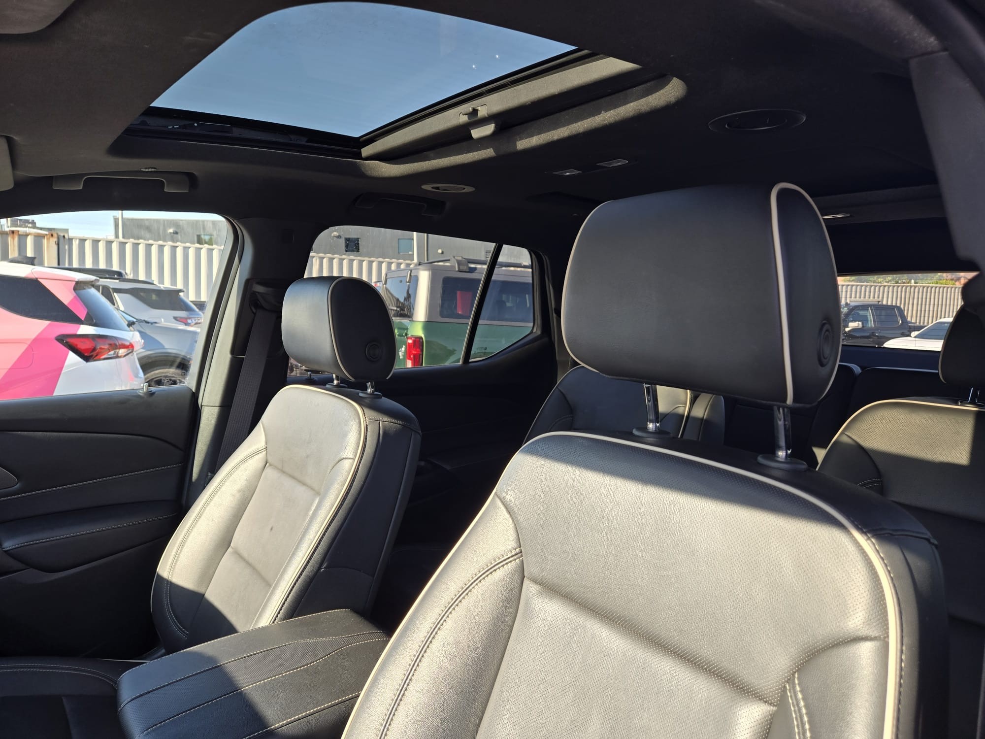 used 2022 Chevrolet Traverse car, priced at $44,458