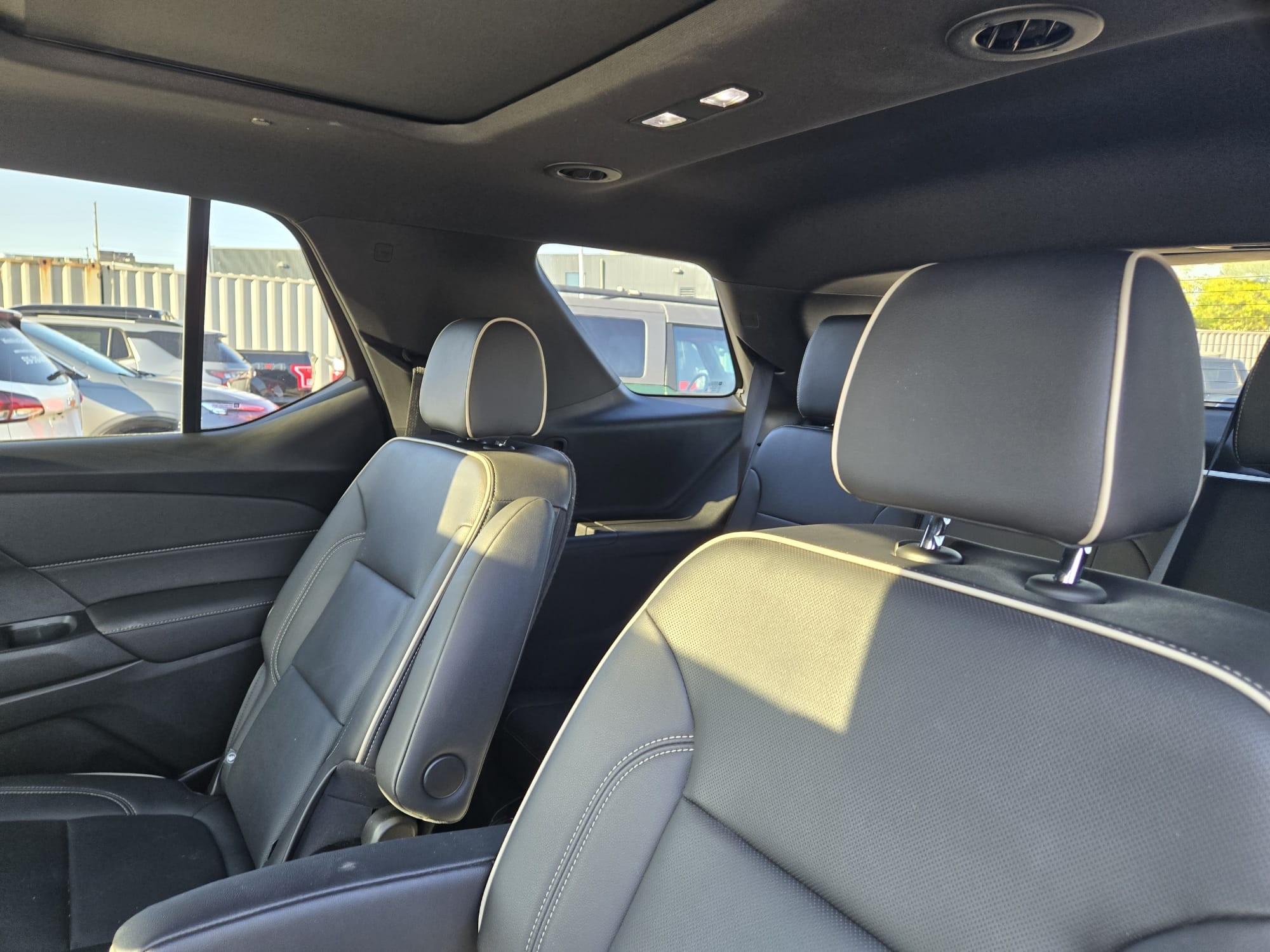 used 2022 Chevrolet Traverse car, priced at $44,458