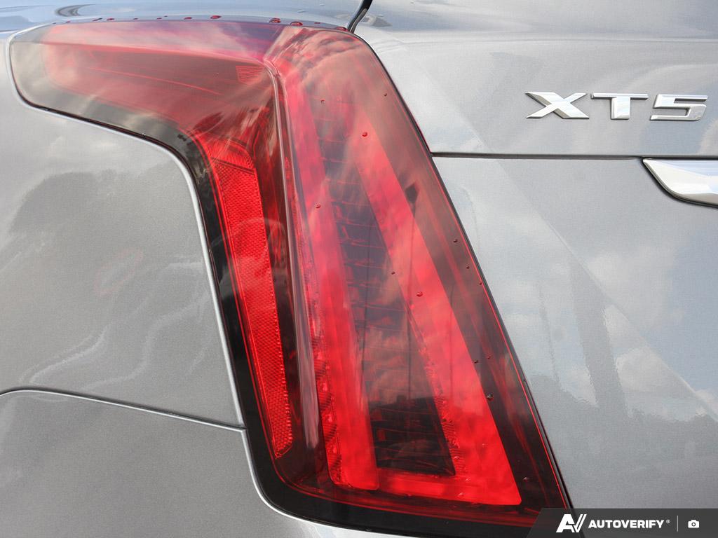 used 2021 Cadillac XT5 car, priced at $31,800