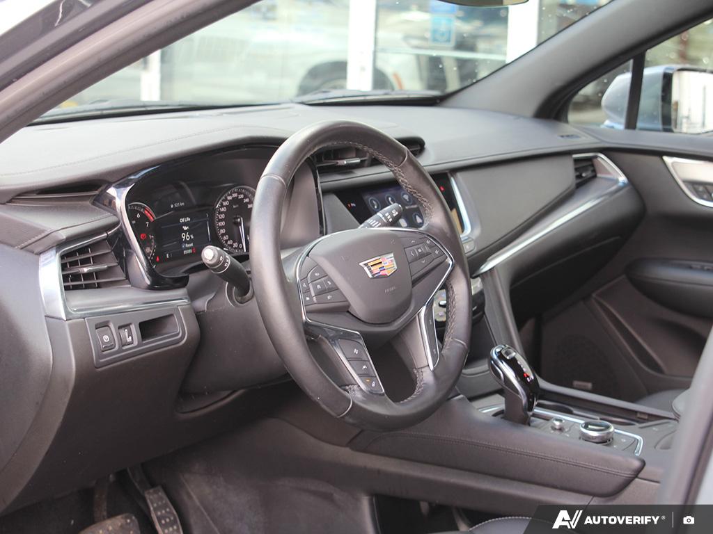 used 2021 Cadillac XT5 car, priced at $31,800
