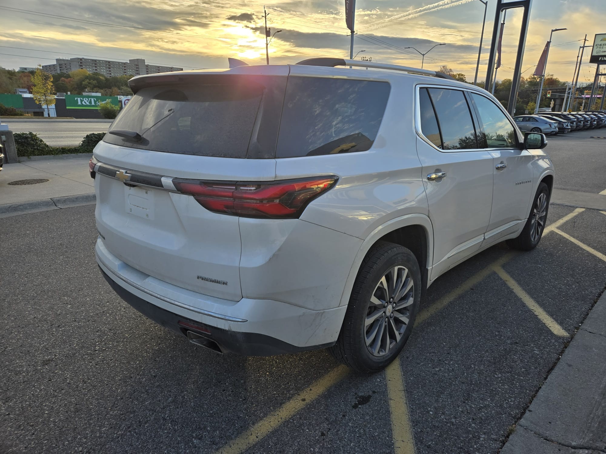 used 2023 Chevrolet Traverse car, priced at $45,898