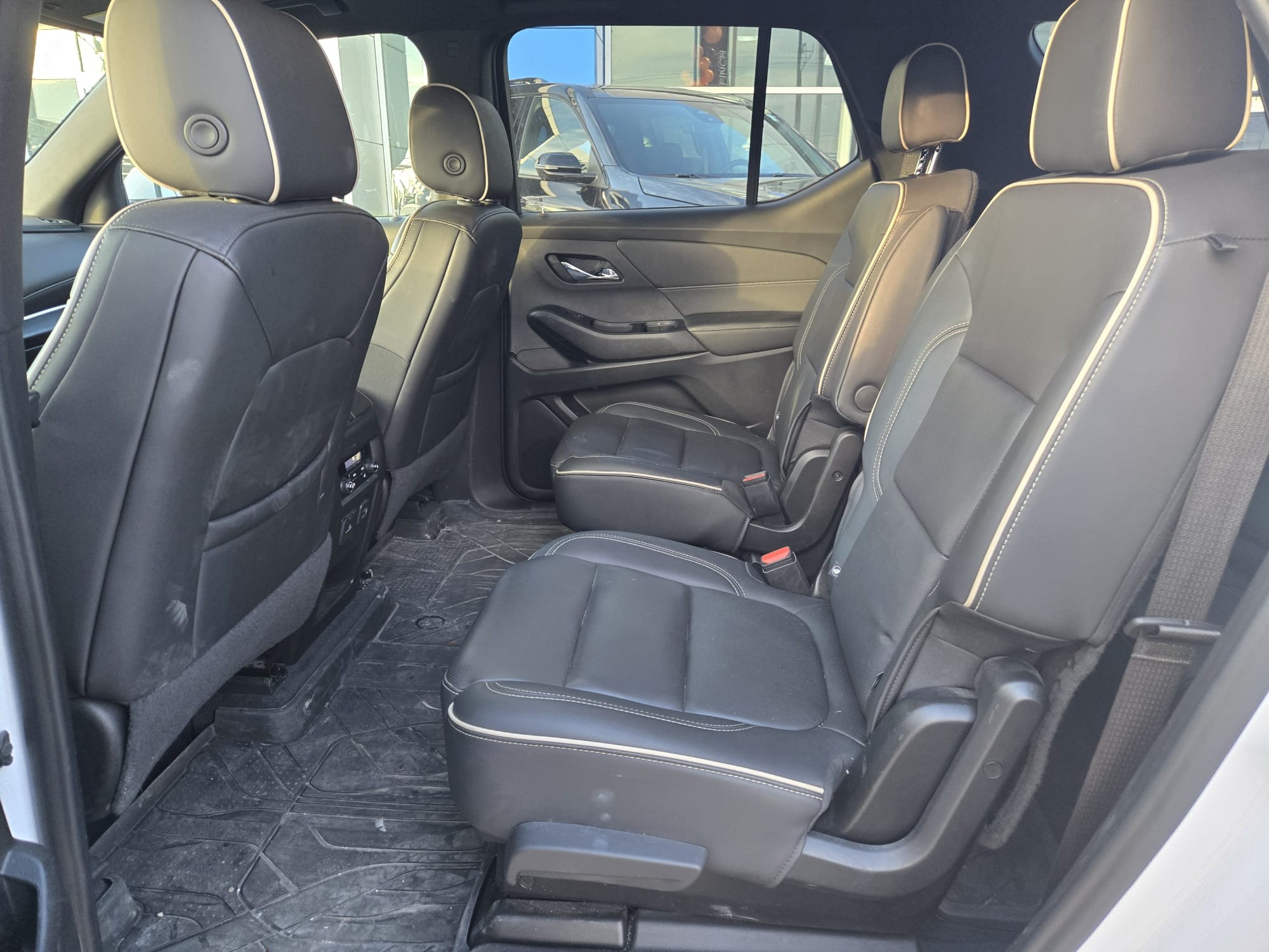 used 2023 Chevrolet Traverse car, priced at $45,898