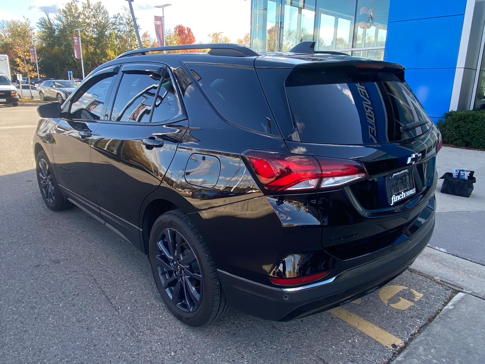 used 2022 Chevrolet Equinox car, priced at $28,989