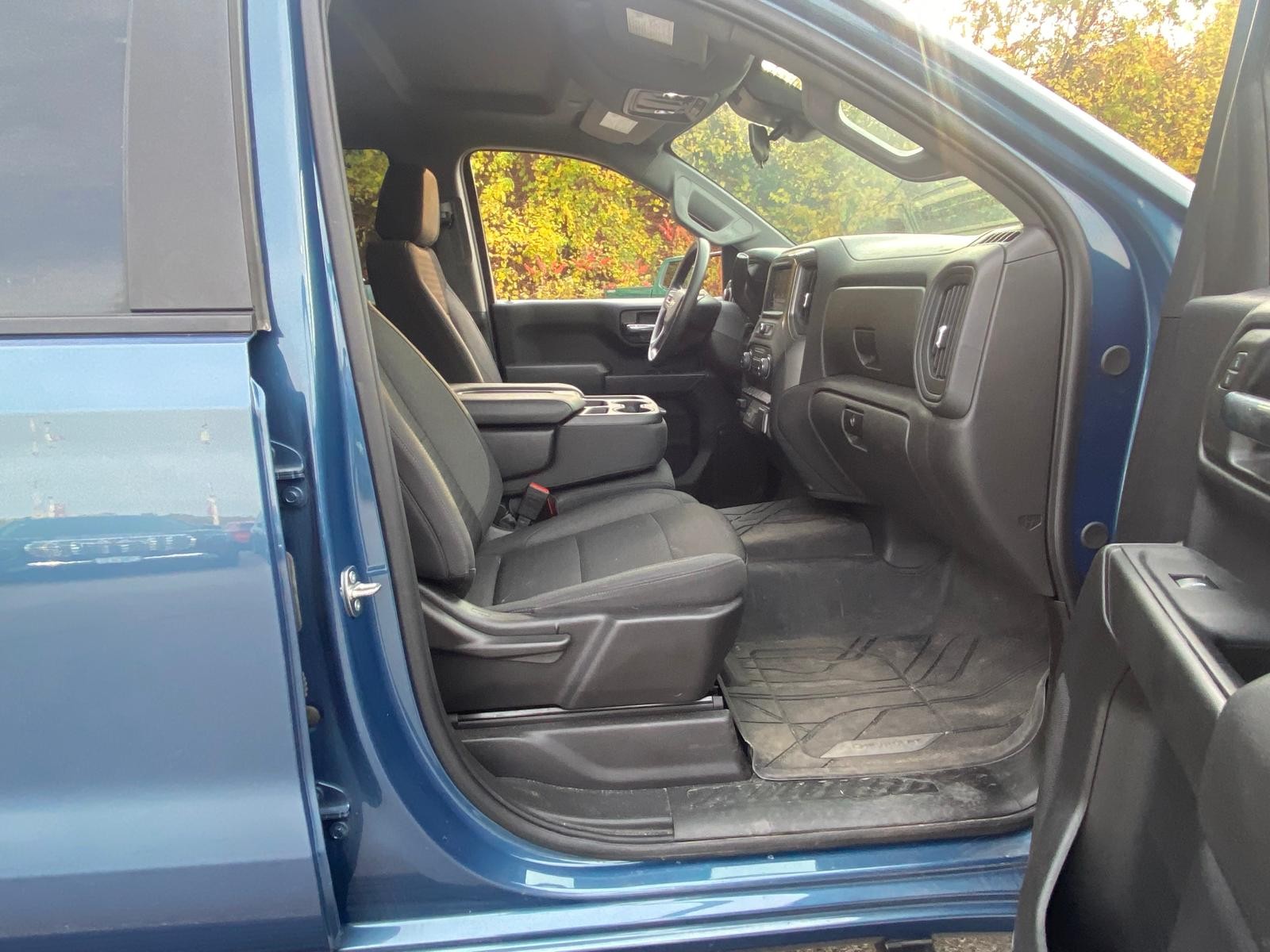 used 2024 Chevrolet Silverado 1500 car, priced at $48,989