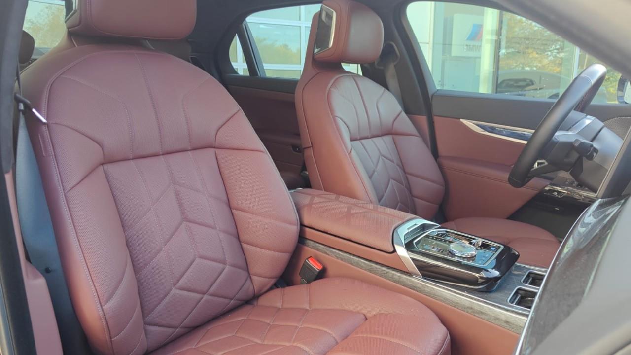 used 2024 BMW i7 car, priced at $165,484