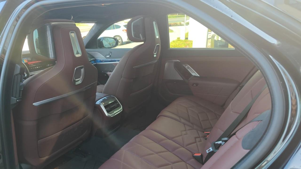 used 2024 BMW i7 car, priced at $165,484