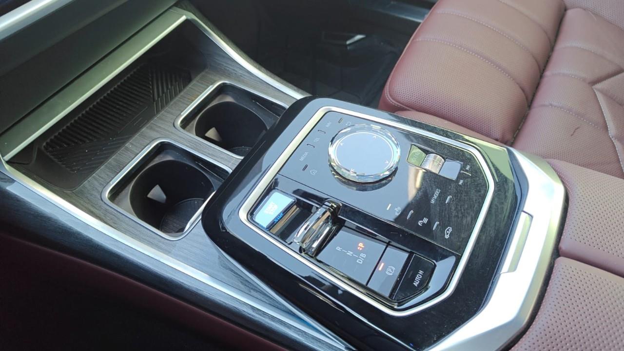 used 2024 BMW i7 car, priced at $165,484