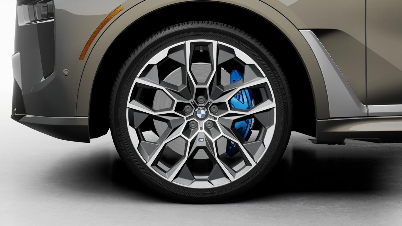new 2026 BMW X7 car, priced at $133,814