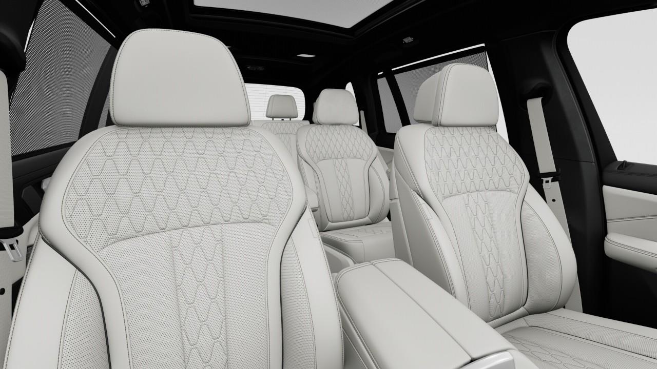 new 2026 BMW X7 car, priced at $133,814