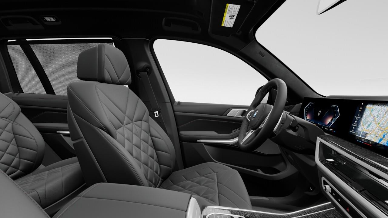 new 2026 BMW X7 car, priced at $127,914