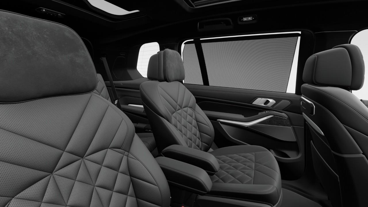 new 2026 BMW X7 car, priced at $127,914