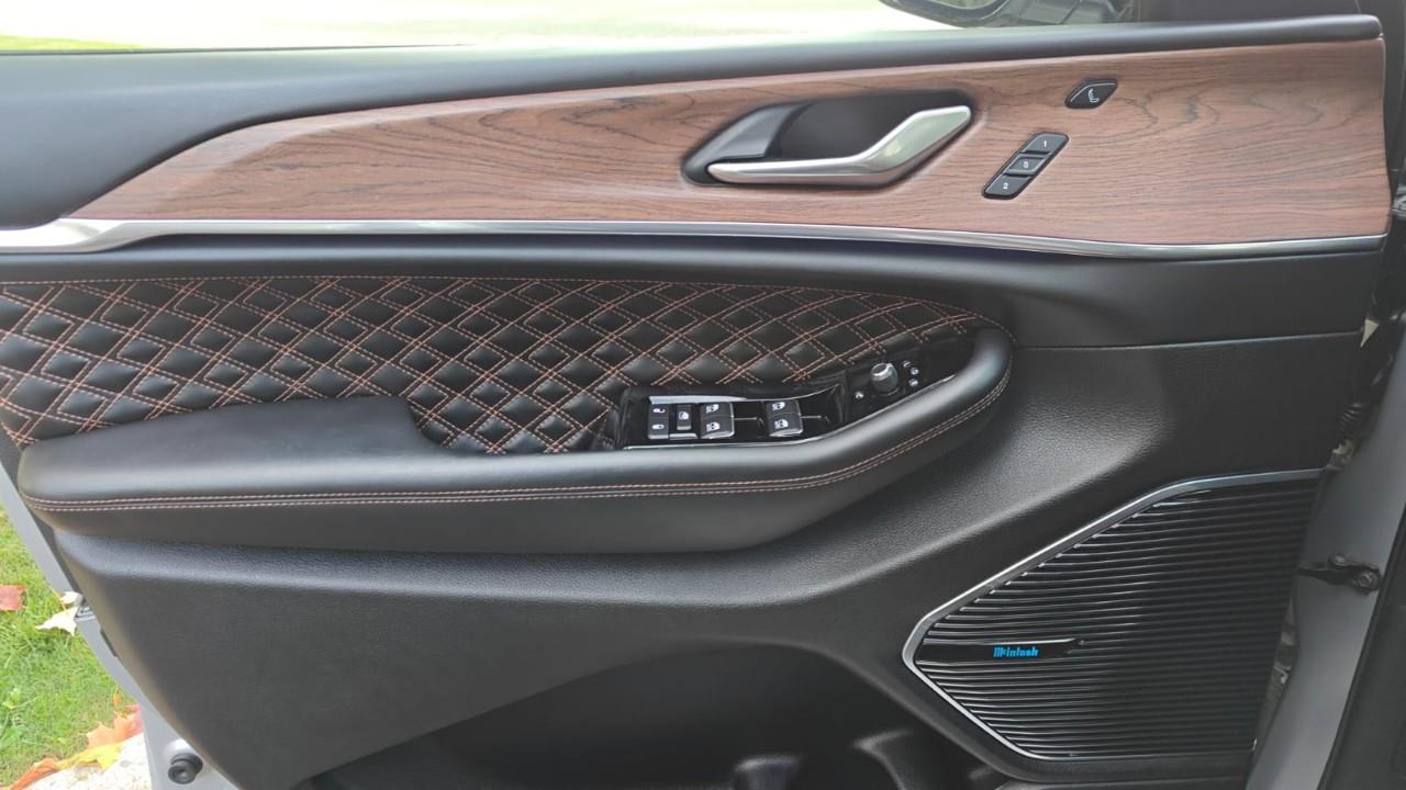 used 2022 Jeep Grand Cherokee 4xe car, priced at $53,992