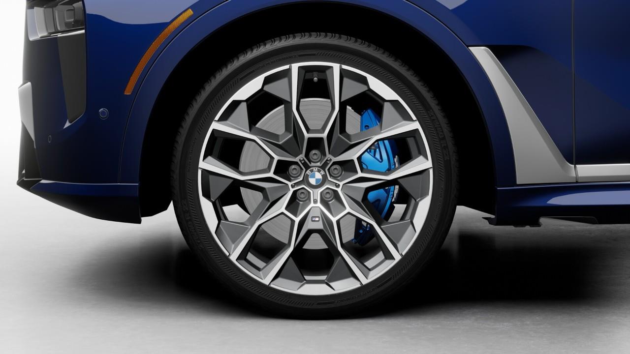 new 2026 BMW X7 car, priced at $135,814