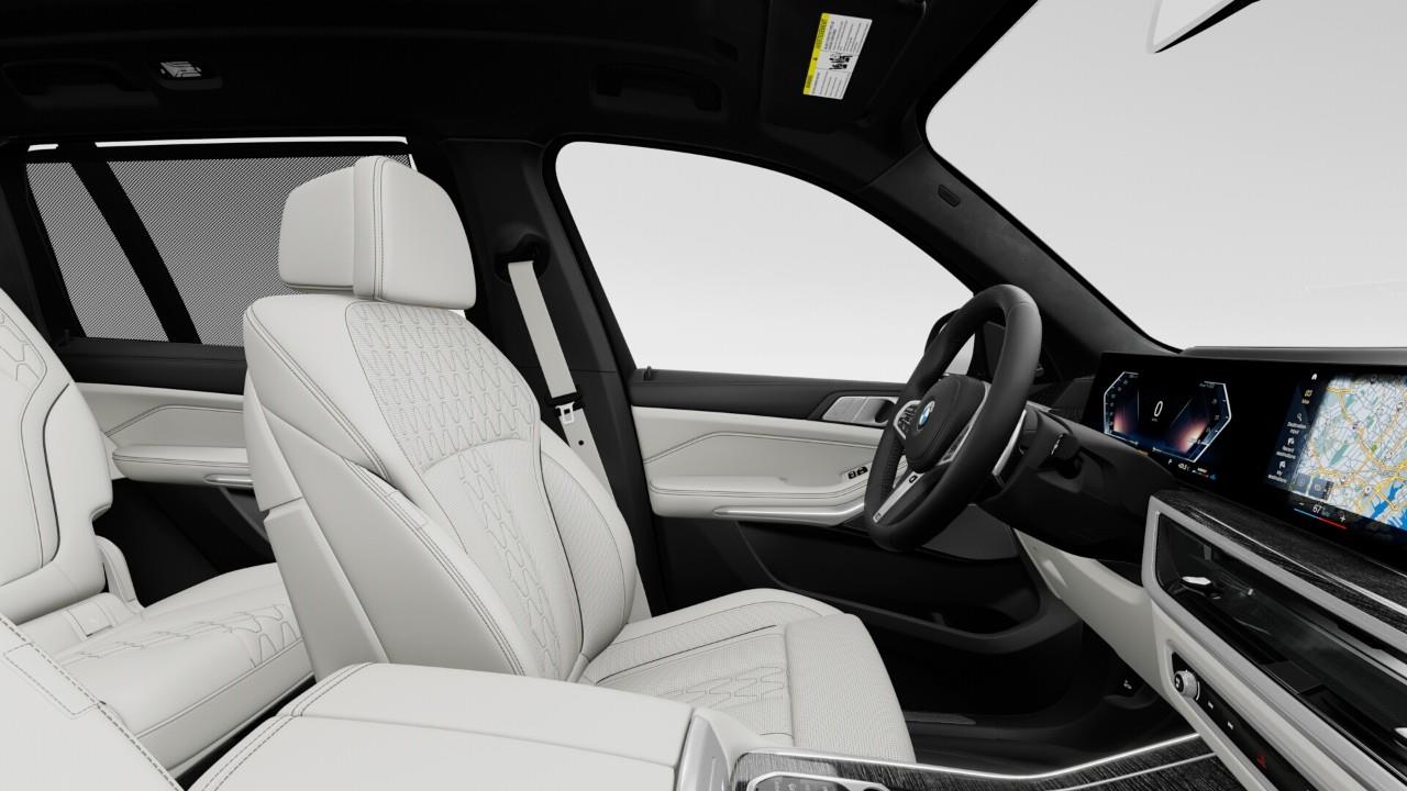 new 2026 BMW X7 car, priced at $141,614