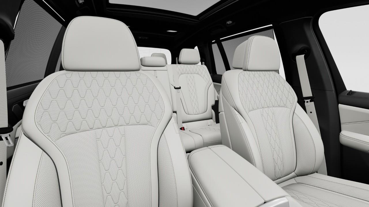 new 2026 BMW X7 car, priced at $141,614