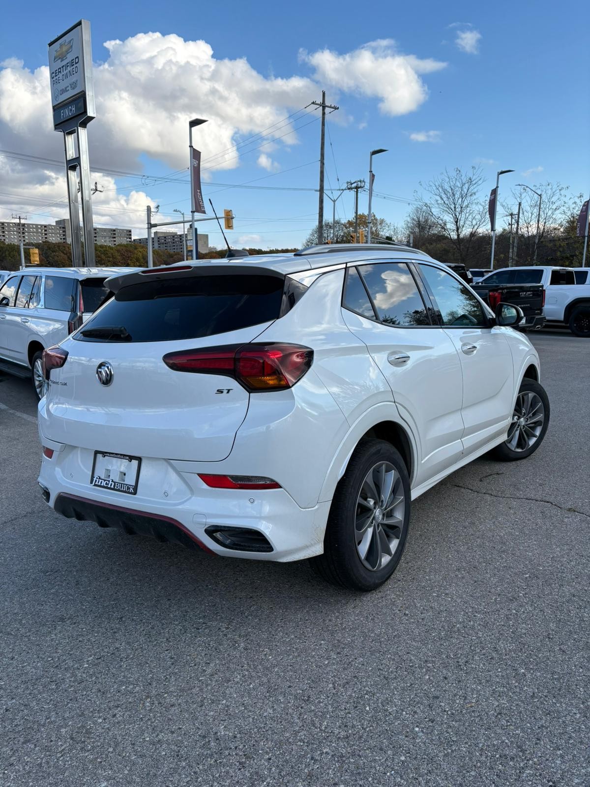 used 2022 Buick Encore GX car, priced at $26,499