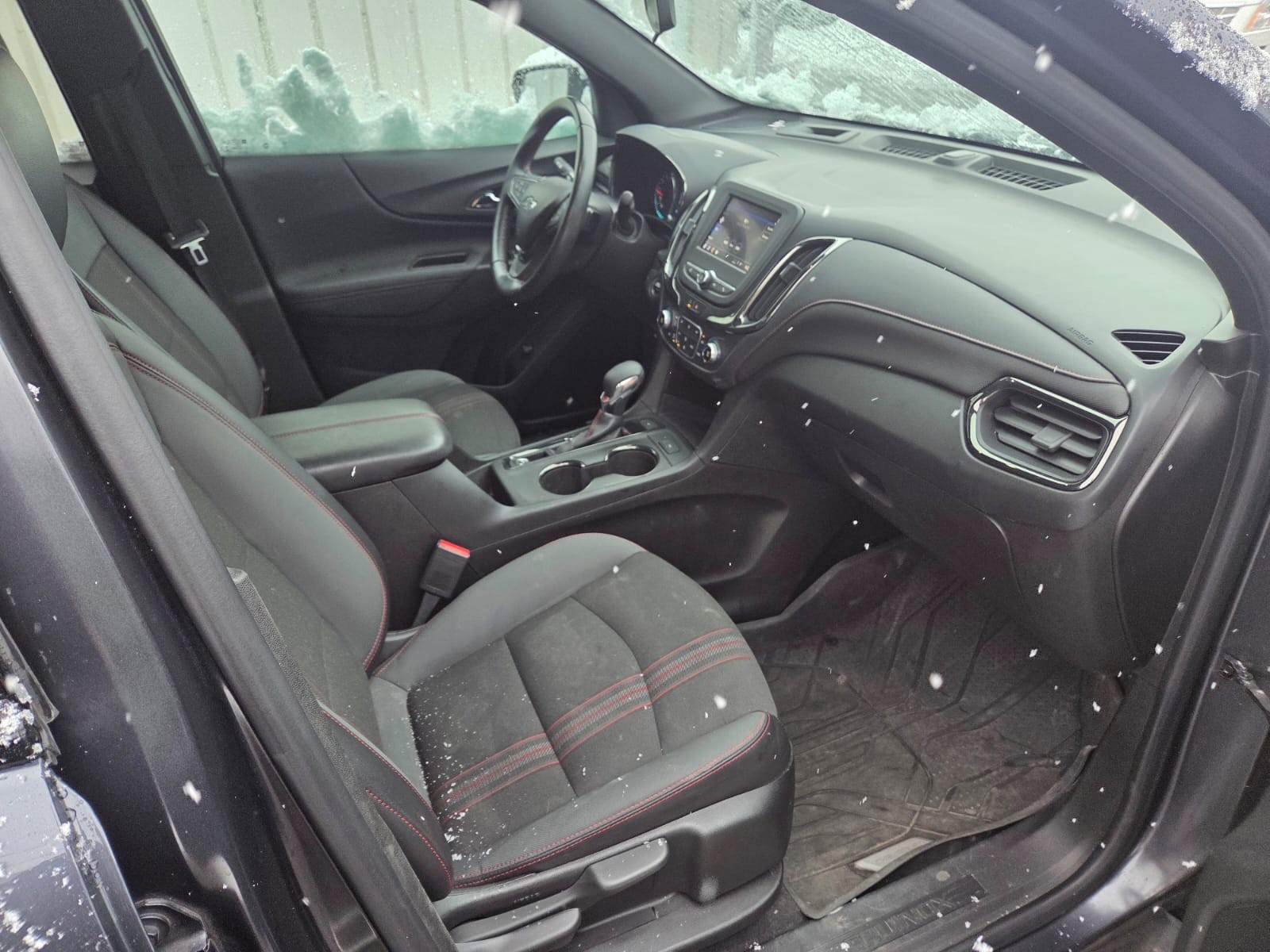 used 2022 Chevrolet Equinox car, priced at $24,799