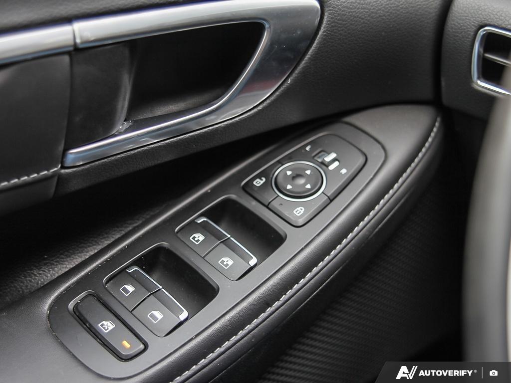 used 2023 Hyundai Sonata Hybrid car, priced at $27,619