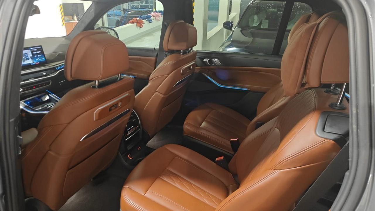 used 2023 BMW X7 car, priced at $94,992