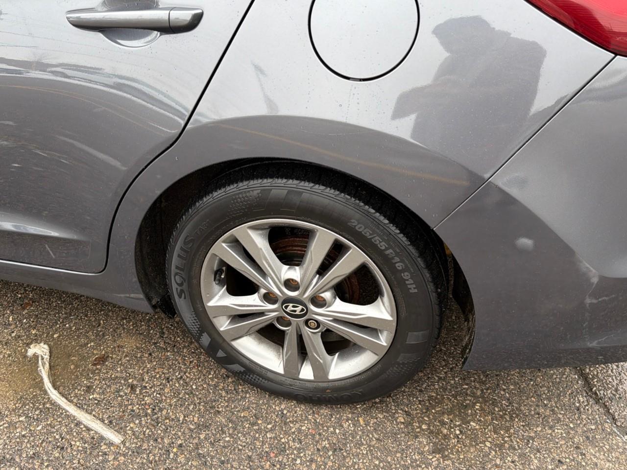 used 2018 Hyundai Elantra car