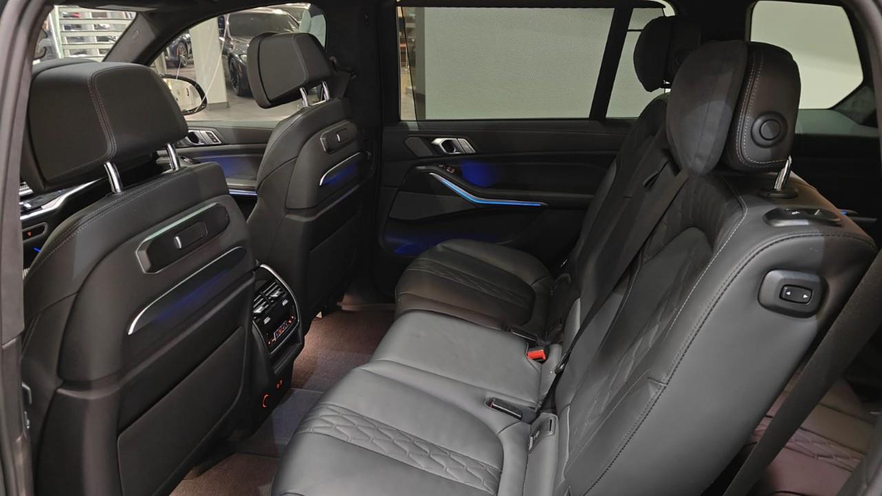 used 2024 BMW X7 car, priced at $99,992