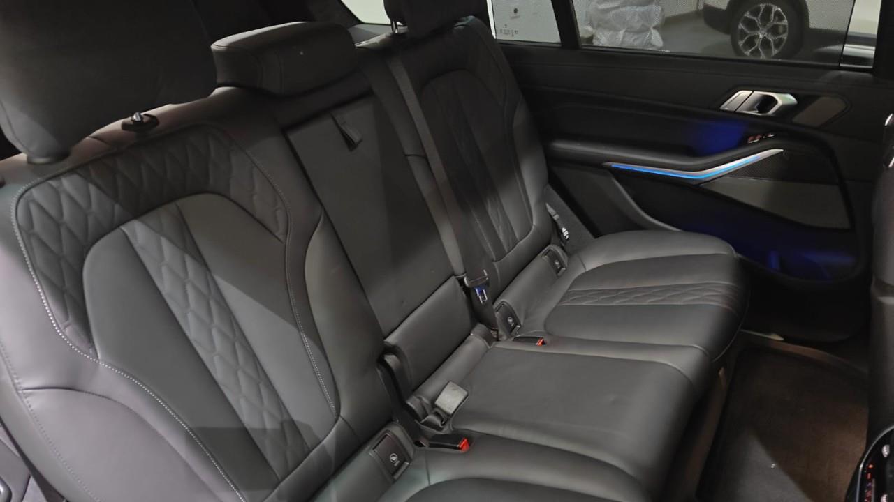 used 2024 BMW X7 car, priced at $99,992