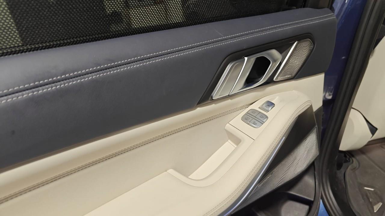 used 2022 BMW ALPINA XB7 car, priced at $99,992