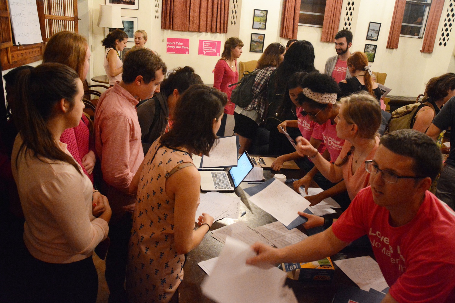 'Pink Out' for Planned Parenthood 'Pink Out' for Planned Parenthood