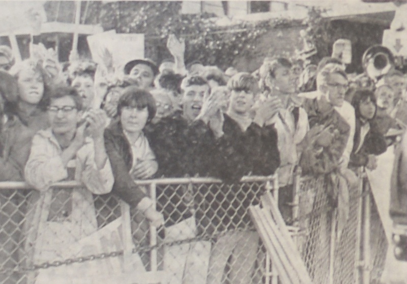 1964 Crowd 1964 Crowd